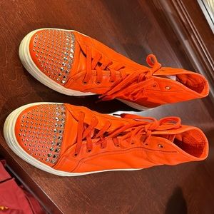 Gucci size 39.5 orange leather high top sneakers.  Fair condition.